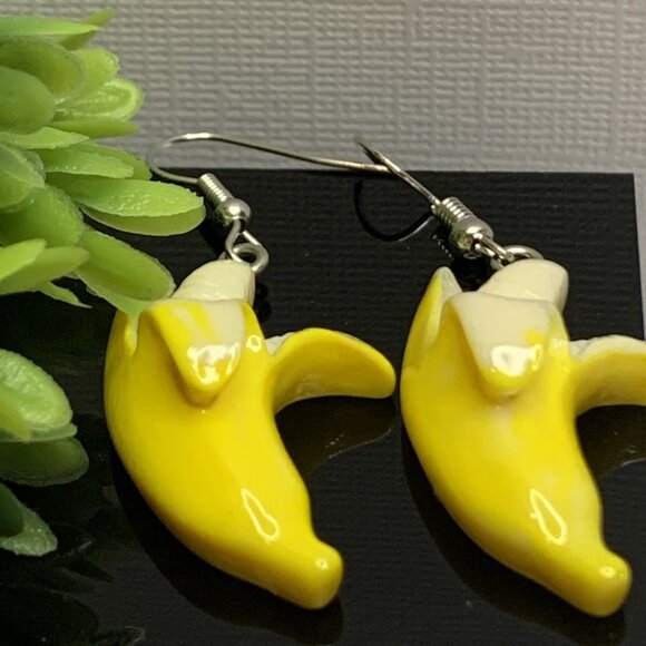 Banana Earrings, Fruit Earrings, Funny Food Earrings, Silly Earrings, Gift Idea - Picture 2 of 4